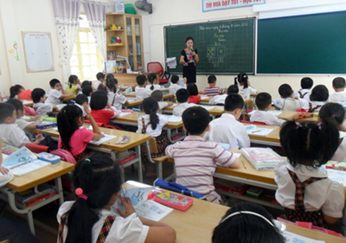 Government looks into excessive school fees - 1 Government looks into excessive school fees - 1