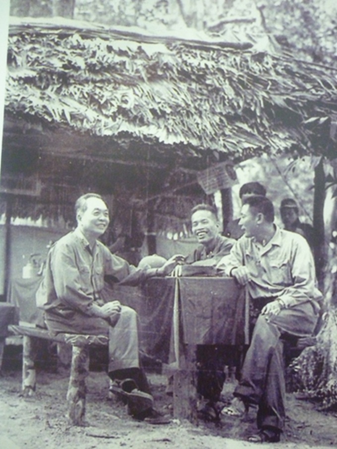 Exhibition of General Giap's documents and photographs