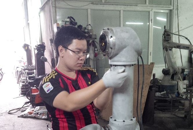 Vietnamese academy creates robotic arm - 1