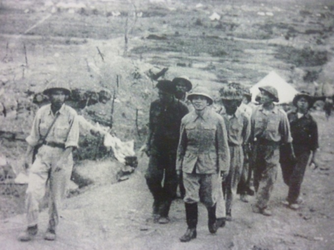 Exhibition of General Giap’s documents and photographs - 5