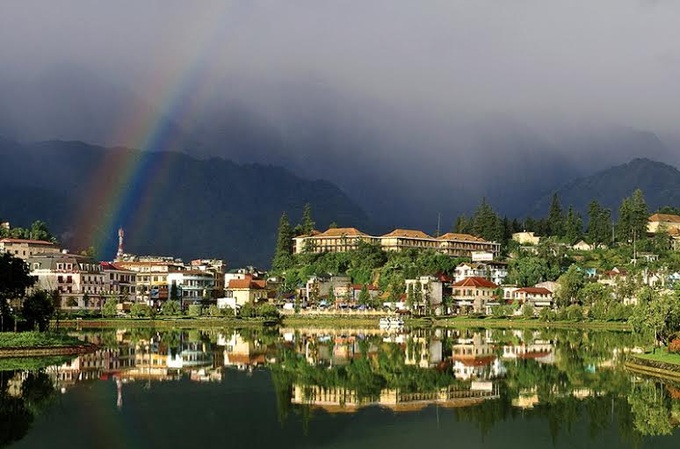 Tourists treated to rainbow show over Sapa - 5 Tourists treated to rainbow show over Sapa - 5