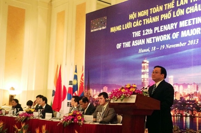 Asian cities debate urbanisation, energy policies in Hanoi - 1