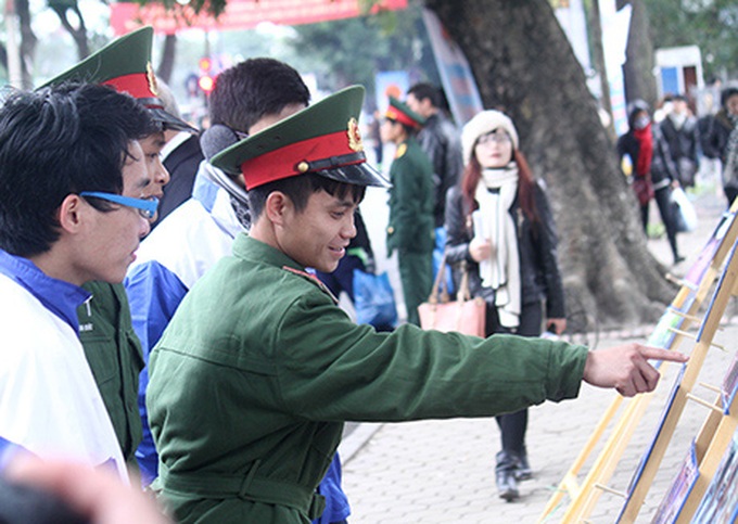 State officials join traffic safety walk - 5