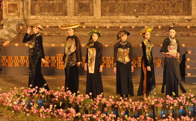Ao Dai beauty honoured at Hue Festival - 6