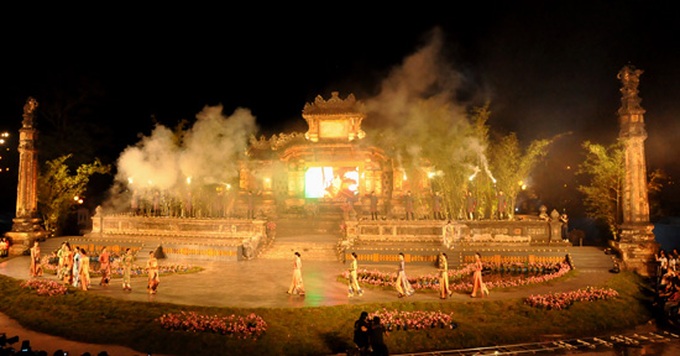 Ao Dai beauty honoured at Hue Festival - 1