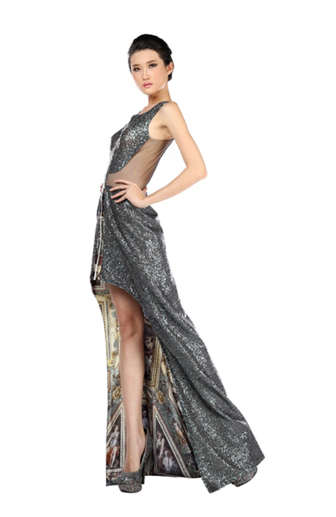 Vietnamese Ao Dai show at the most famous castle in the world - 4