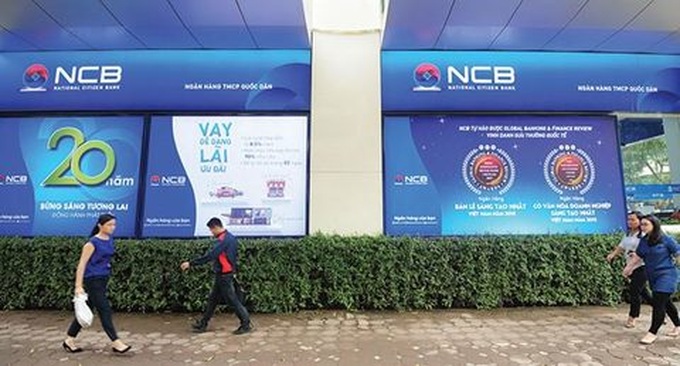 Small banks avoid being merged or acquired - 1