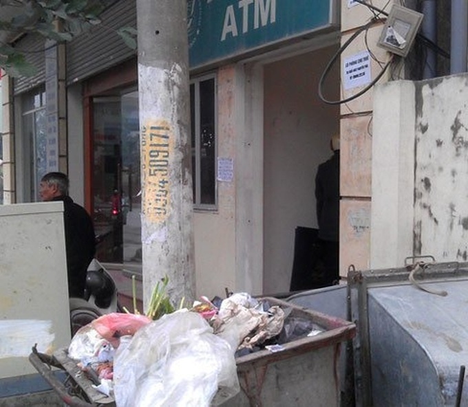 Substandard ATM machines in Hanoi - 3 Substandard ATM machines in Hanoi - 3
