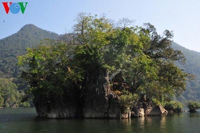 Ba Be – one of 100 largest freshwater lakes in the world - 3