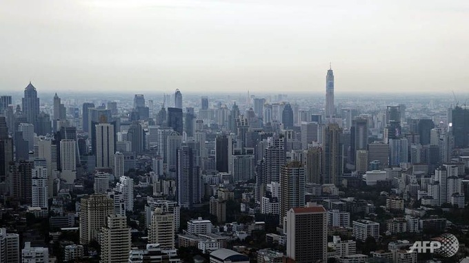 Thailand van crash kills four Mexican tourists - 1 Thailand van crash kills four Mexican tourists - 1