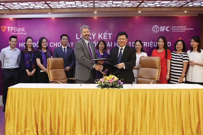 Banks seek foreign funds for lending - 1