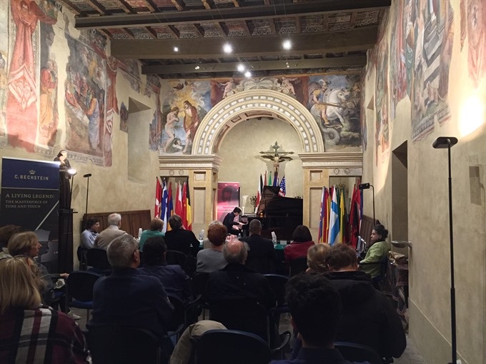 Vietnamese student wins third prize at international piano contest - 1