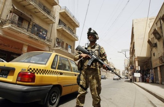 Iraq opens central bank corruption probe - 2