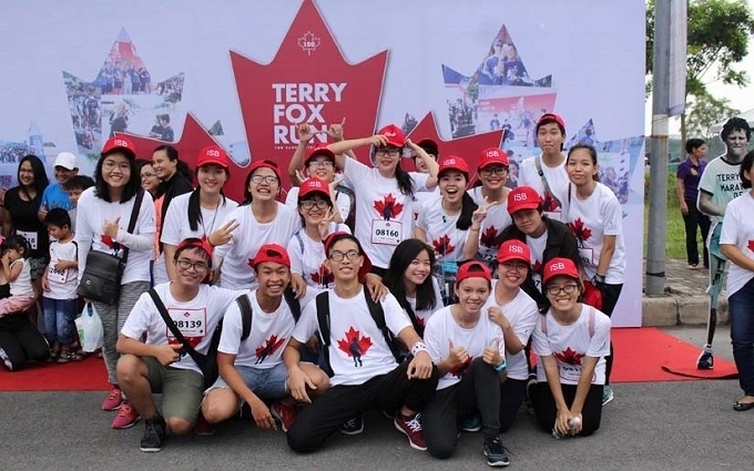 HCM City: 24,000 people join 22nd Terry Fox Run - 1 HCM City: 24,000 people join 22nd Terry Fox Run - 1