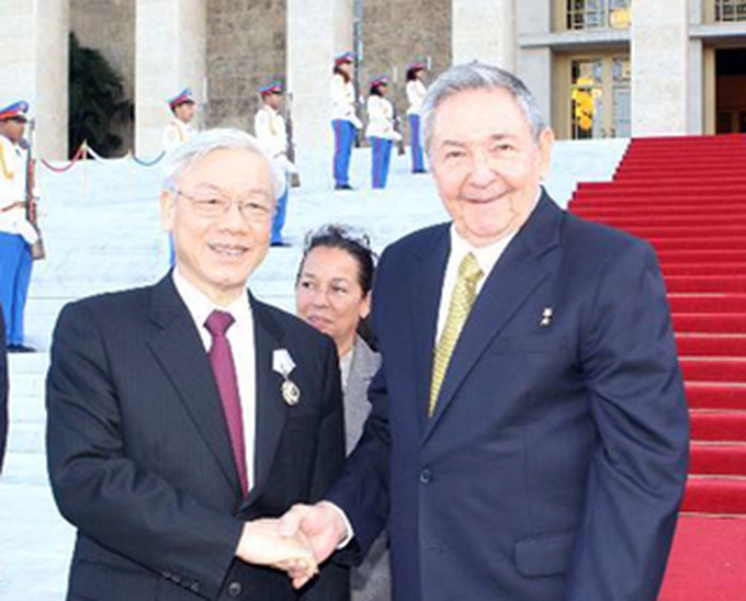 VN, Cuba issue joint declaration - 1