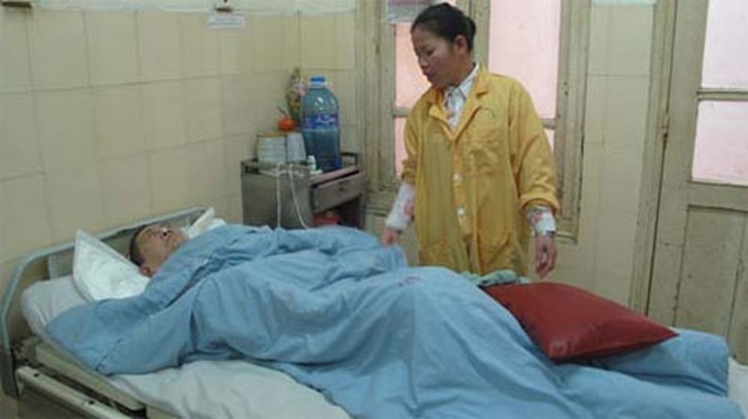 Odd jobs thrive during Tet season - 1 Odd jobs thrive during Tet season - 1