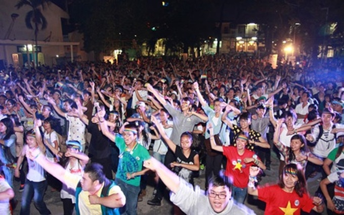 Same-sex marriage in Vietnam still long way off - 1