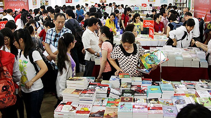 Autumn Book Fair 2013 in Hanoi - 1