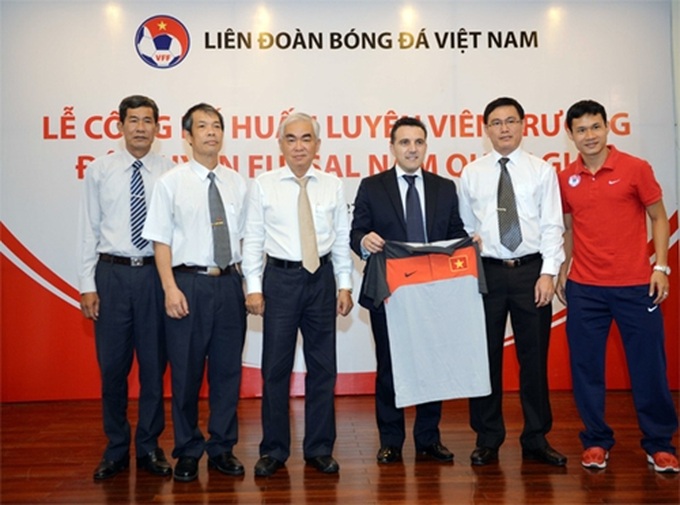 Spanish coach to lead national futsal squad - 2