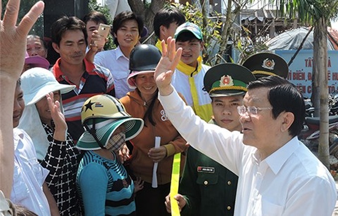 President Sang visits Ly Son island district - 1