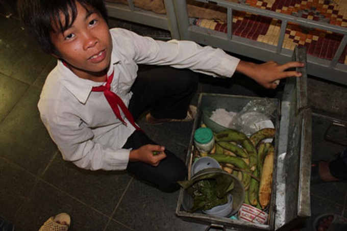 Food shortage troubles remote school - 4