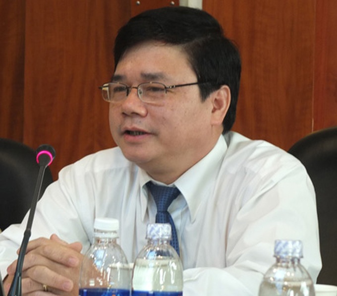 Banking official under fire for word gaff concerning ATM users - 1 Banking official under fire for word gaff concerning ATM users - 1