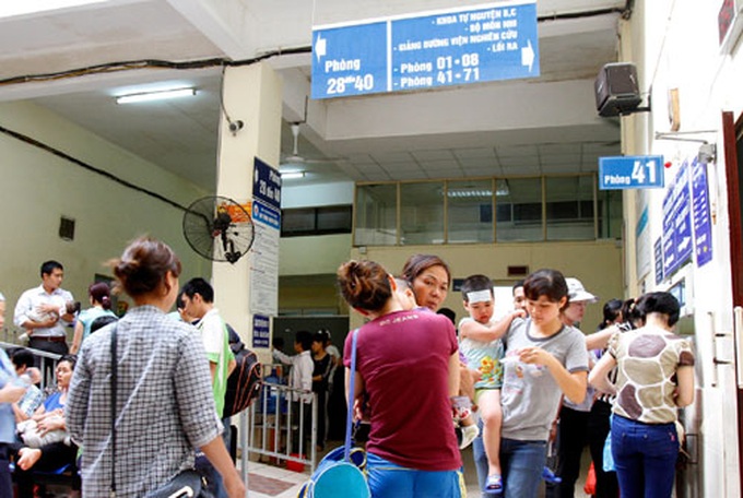 Hot weather increases sickness among children - 1 Hot weather increases sickness among children - 1