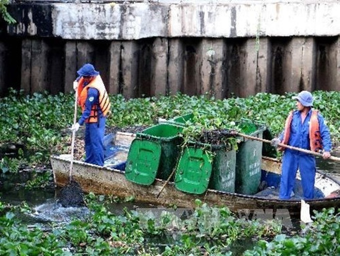 HCM City fights pollution in canals - 1 HCM City fights pollution in canals - 1