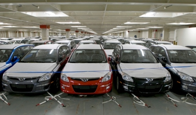 Auto imports reach record low in 2012 - 1