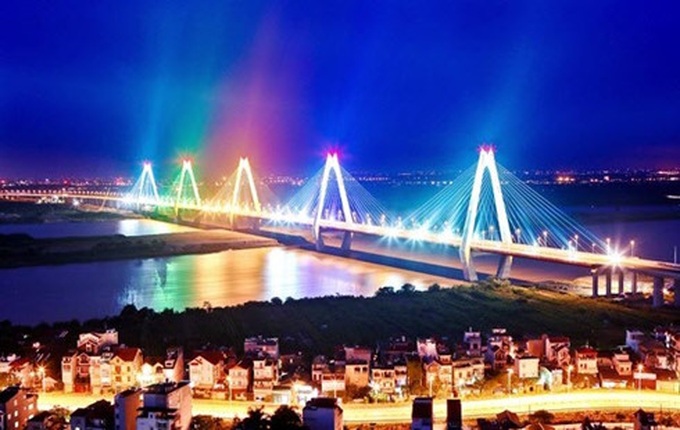 Hanoi to turn Nhat Tan Bridge into art with new lighting - 1 Hanoi to turn Nhat Tan Bridge into art with new lighting - 1