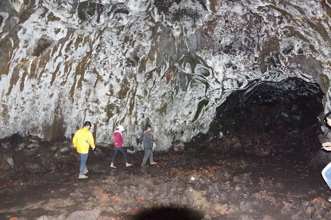 Dak Nong’s largest volcanic cavern system to open in 2016 - 8