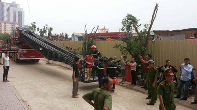 Fire occurs in Linh Dam residential quarter - 1