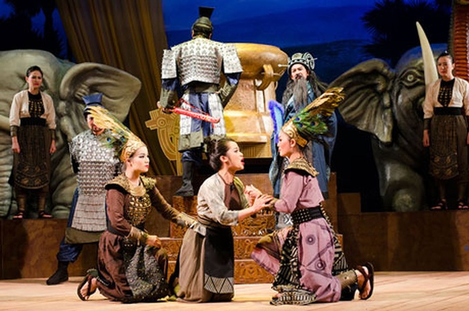 Traditional play revamped to regain audience enthusiasm - 5