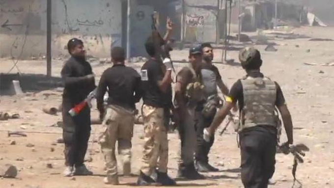 Exclusive: Iraqi militias retake Baiji from Islamic State group - 1 Exclusive: Iraqi militias retake Baiji from Islamic State group - 1