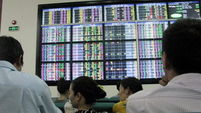 Many see bright future for stock market in An Giang - 1
