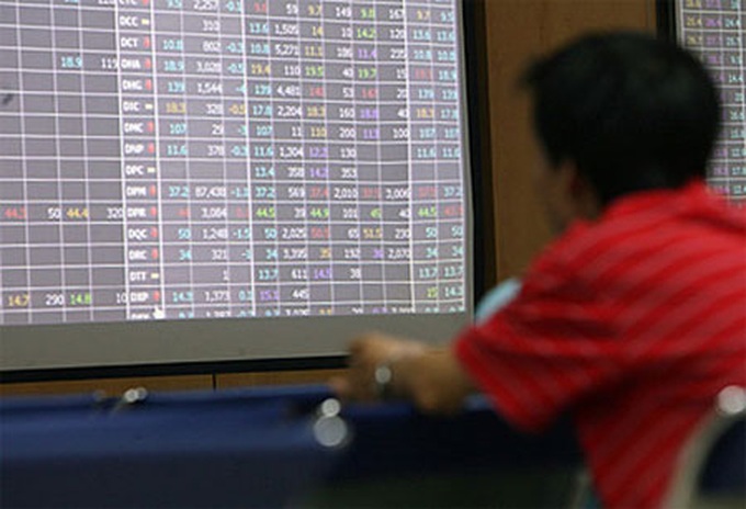 Investors confidence in stock market takes a sharp dip - 1