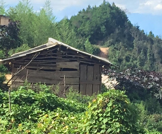 Mountainous pupils in need of new classrooms - 1 Mountainous pupils in need of new classrooms - 1