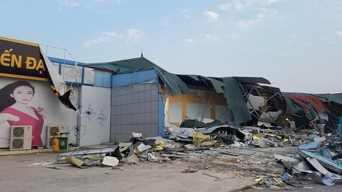 Quảng Ninh closes 15 shops specialising in serving Chinese tourists - 1