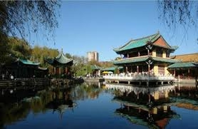 Chinese province wants to boost ties with HCM City - 1