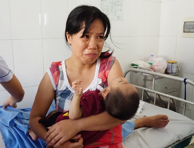 Father diagnosed with encephalitis as son suffering from cerebral palsy - 1 Father diagnosed with encephalitis as son suffering from cerebral palsy - 1