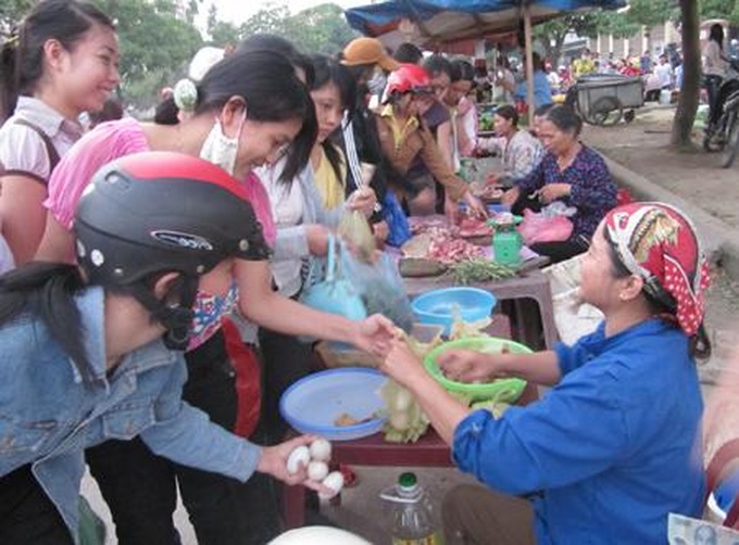 Minister admits living costs outstrip minimum wage - 1