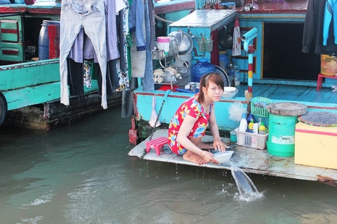 Serious pollution affects Cai Rang Floating Market - 2 Serious pollution affects Cai Rang Floating Market - 2