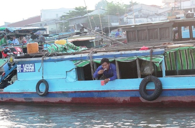Serious pollution affects Cai Rang Floating Market - 3 Serious pollution affects Cai Rang Floating Market - 3