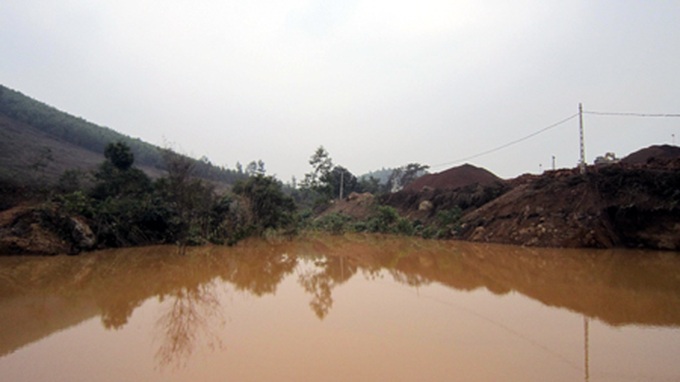 Untreated wastewater muddies Trai River - 1 Untreated wastewater muddies Trai River - 1