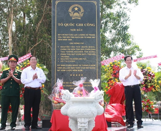 PM attends war memorial stele erecting ceremony - 1 PM attends war memorial stele erecting ceremony - 1