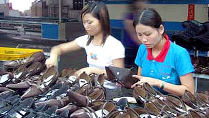 Footwear exports hit US$11 billion in 11 months - 1