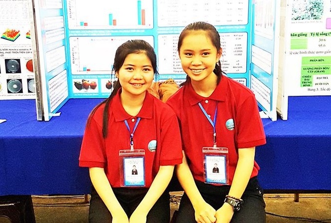 Creative students help farmers preserve strawberries - 1