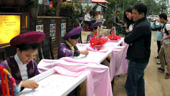 Artistic Street debuts in Da Lat flower land - 4
