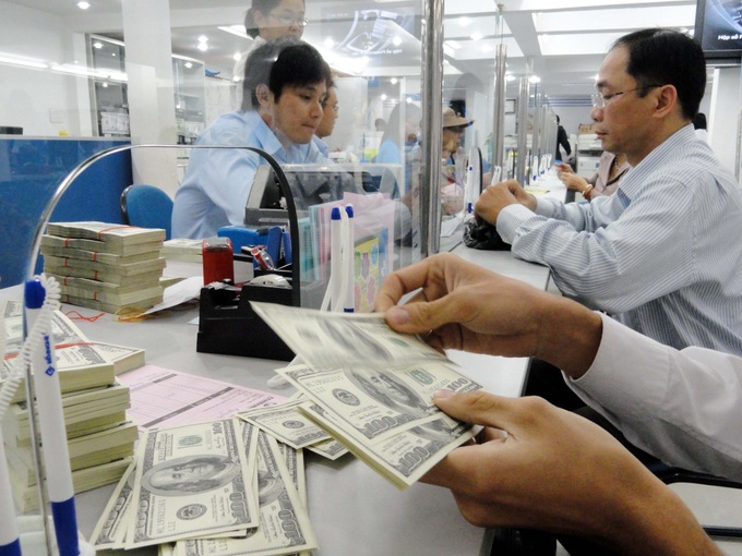 USD deposits increase despite zero interest rate - 1 USD deposits increase despite zero interest rate - 1
