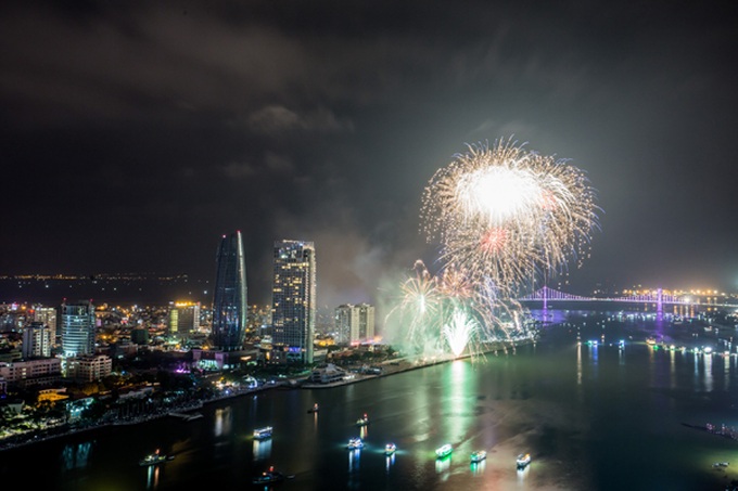 Danang International Fireworks Festival kicks off - 2